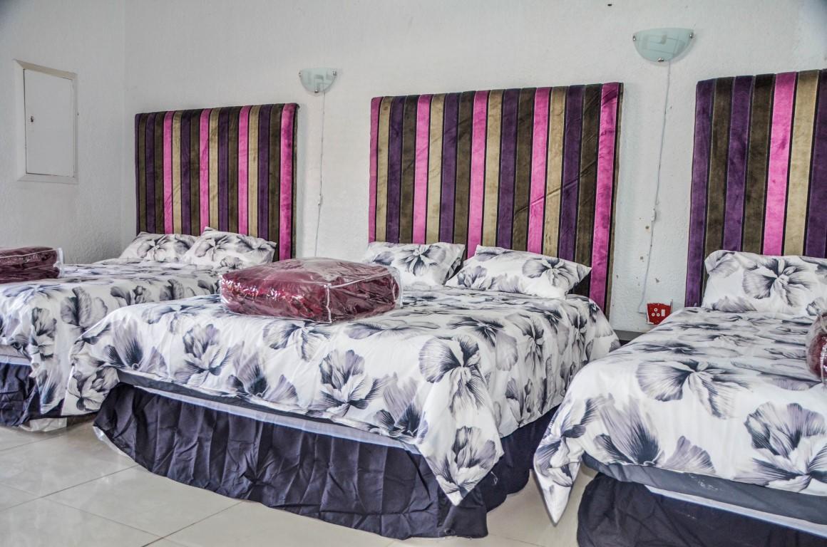 Sani Bonani Guest House Klerksdorp Bagian luar foto